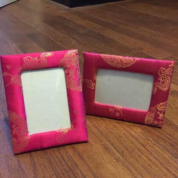 Pair of Pink Asian Print Picture Frames - Picture 5 of 7